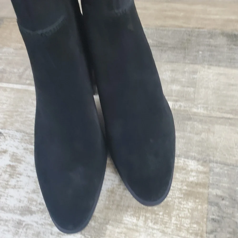Vince Camuto Kortimy Boots Sz 7‎ Water Repellnt Suede Mid Shaft Black Zip Back